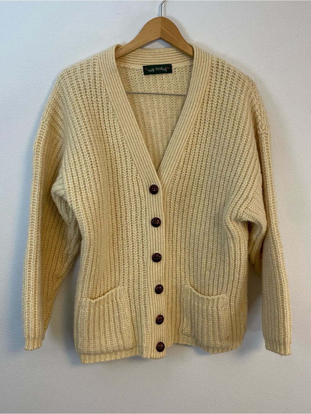 Hop Scotch Shop Yellow‎ Knit Thick Chunky Cardigan Sweater Wood Buttons XL